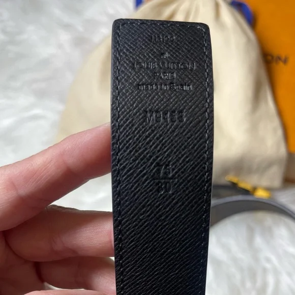 🖤🤎Louis Vuitton LV Initiales 30mm Reversible Belt🤎🖤 - Picture 8 of 13
